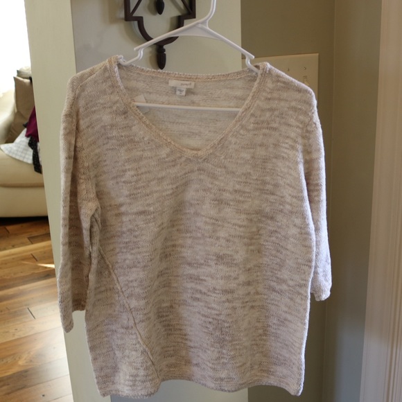 V-necked Sweater! - Picture 4 of 4